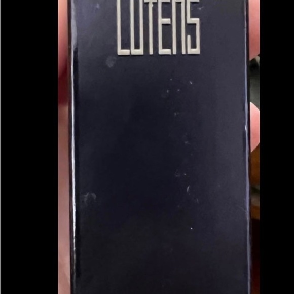 Serge Lutens Spectral L’Impalable Matte Foundation - Picture 3 of 5